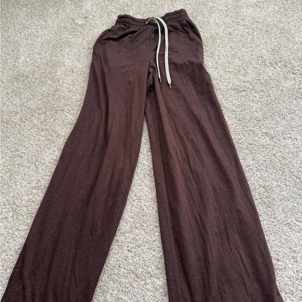 Vuori Brown Essential Wide Leg Pants